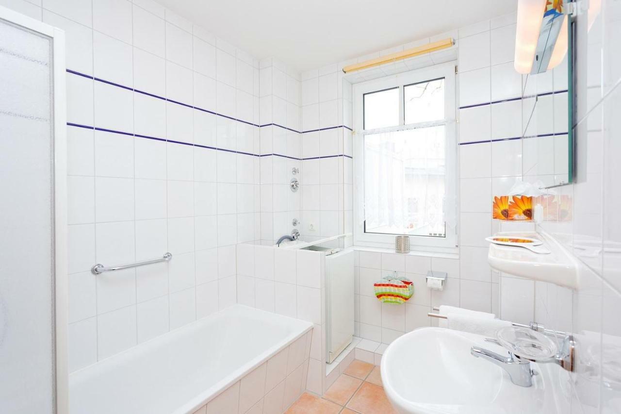 Apartment Hildegard 4 *